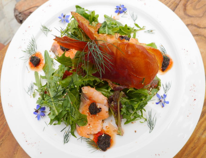 Salade Basque de truite et jambon de bayonne