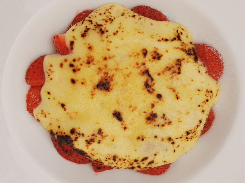 Gratin de Fraise au Piment d'Espelette