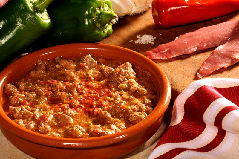 Recette Traditonnelle d'axoa de veau au piment d'espelette